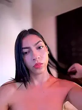 Ema_azel on StripChat