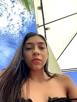 Ema_azel on StripChat