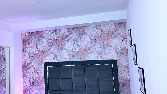 Emaa_Vega — I'll get spanked for being a bad girl