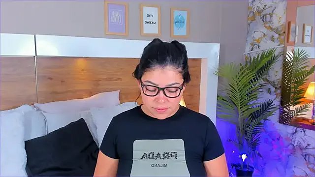 EmaBakker on StripChat