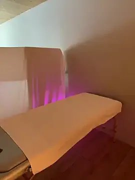 EmaSalis on StripChat