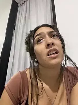 Emelie_Ch1 on StripChat