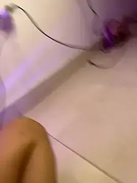 EmillieX on StripChat