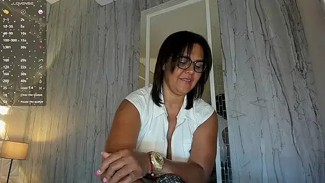 EmillyLim on StripChat