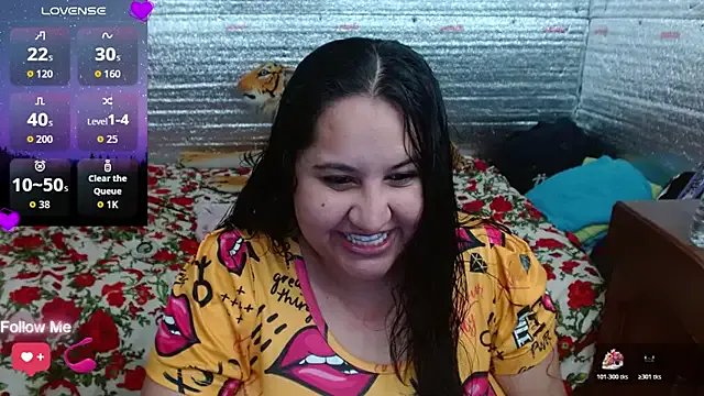 EMILY-NESSA on StripChat