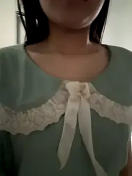 Emily-y on StripChat