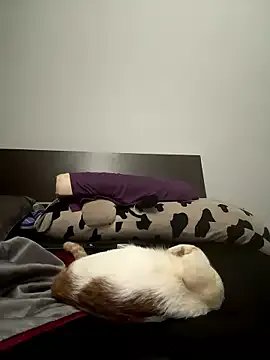 Emily-y on StripChat