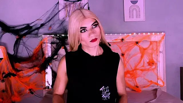 Emily_Castillo_1 on StripChat