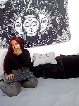 emily_n_abby on StripChat