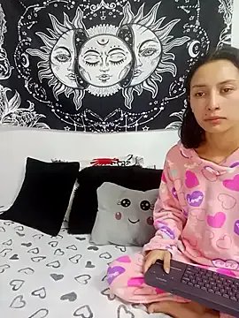 emily_n_abby on StripChat