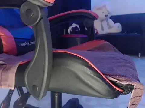 emily_sexxx on StripChat