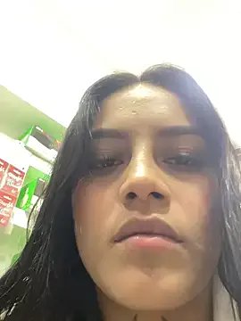 Emily_sharlot on StripChat