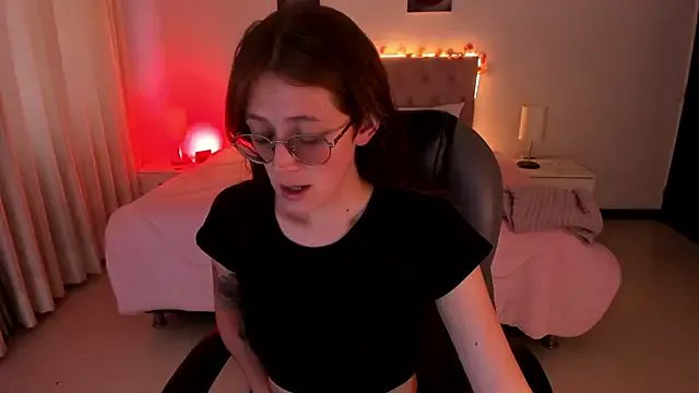 Emily_Warren_ on StripChat