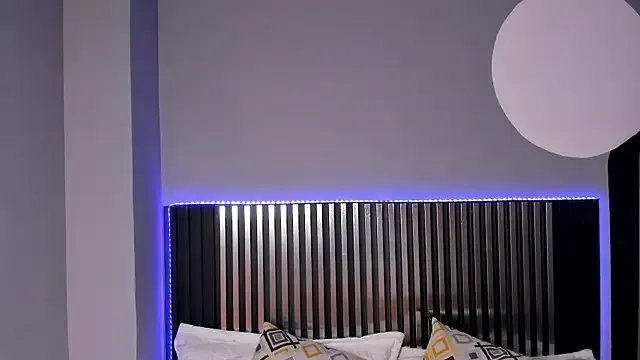 Emilybeltons on StripChat