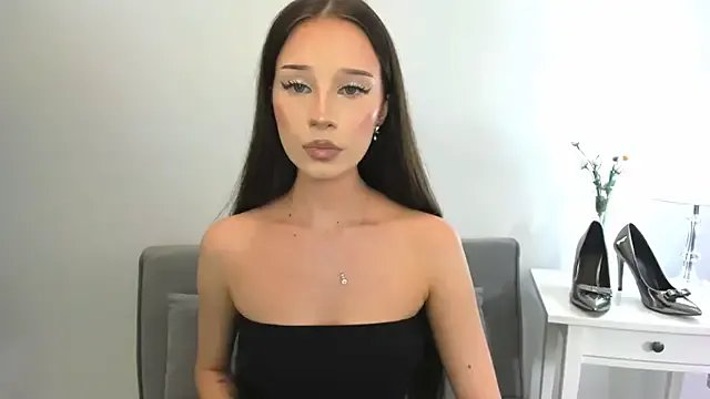 EmilyDarling on StripChat