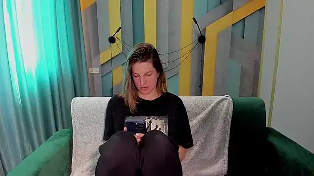 Freechat EmilyWalkeri on StripChat