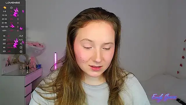 EmilyxxGraces on StripChat