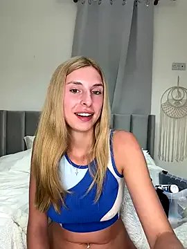 emma05 on StripChat