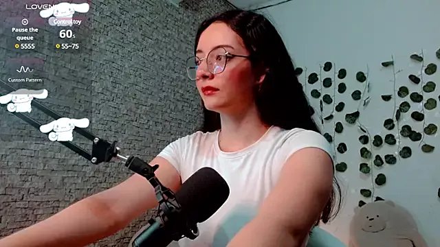 emma_unu on StripChat