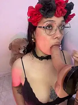 StripChat Emma_Winslow is Private Emma_Winslow — hit x10 tits