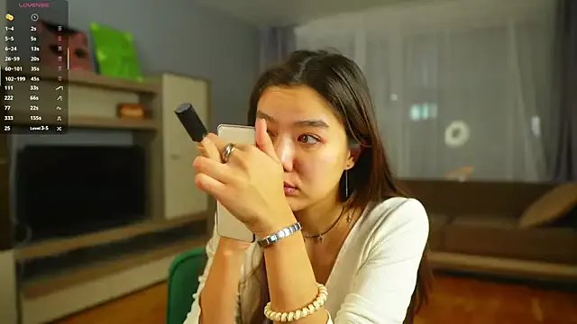 EmmaFisherf on StripChat