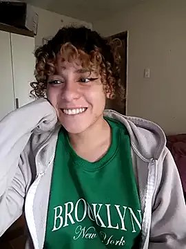 EmmaMelissa0521 on StripChat