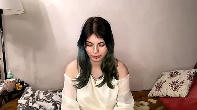 Emmibrilson — Freechat on StripChat