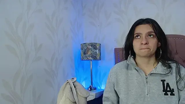 Emmy_Palacios on StripChat