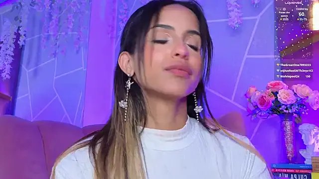 EmmyCortez on StripChat