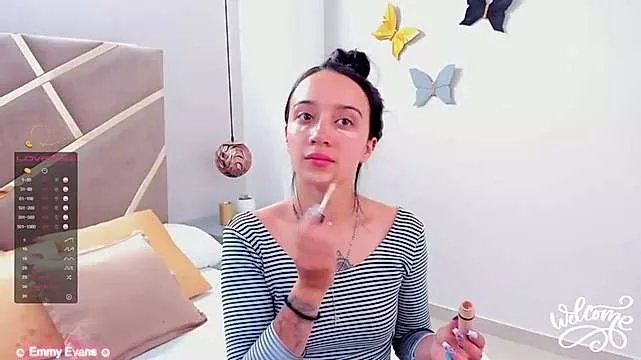 EmmyEvans1 on StripChat