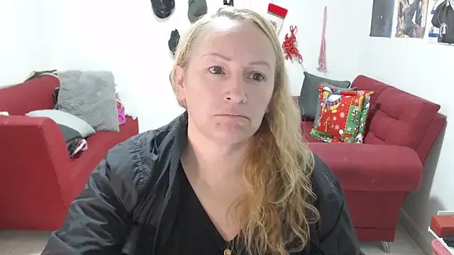 emperabigbootybigass on StripChat