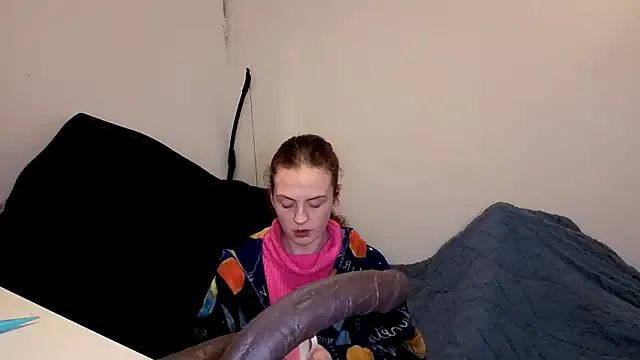 ENGLISHEMILY_69 on StripChat