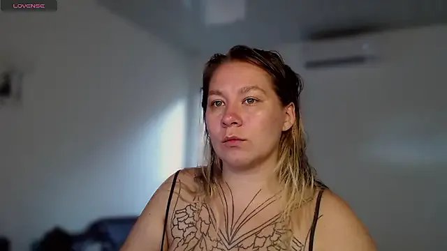 Enotika on StripChat