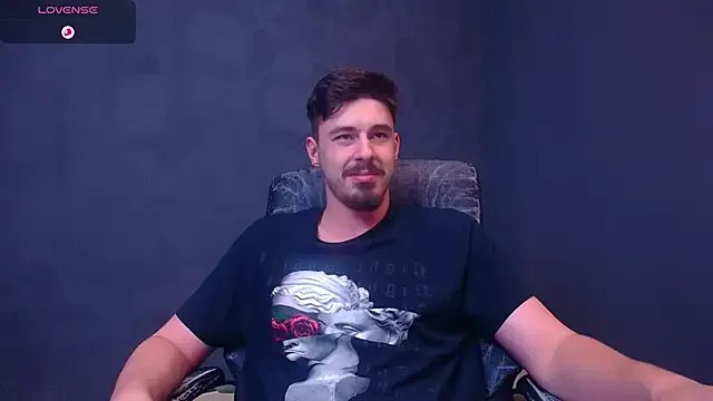 EnzoRace on StripChat