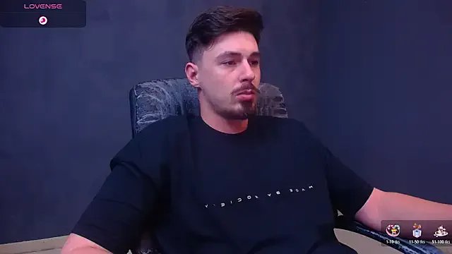 EnzoRace on StripChat