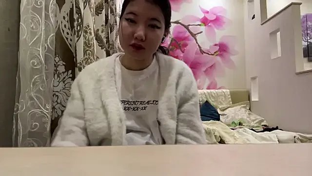 EriVibe on StripChat