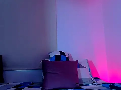 eross_chipre_ on StripChat