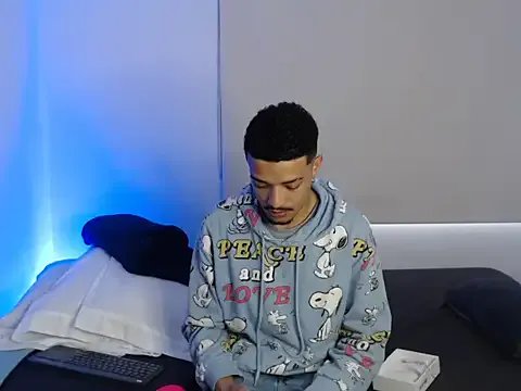 eross_chipre_ on StripChat