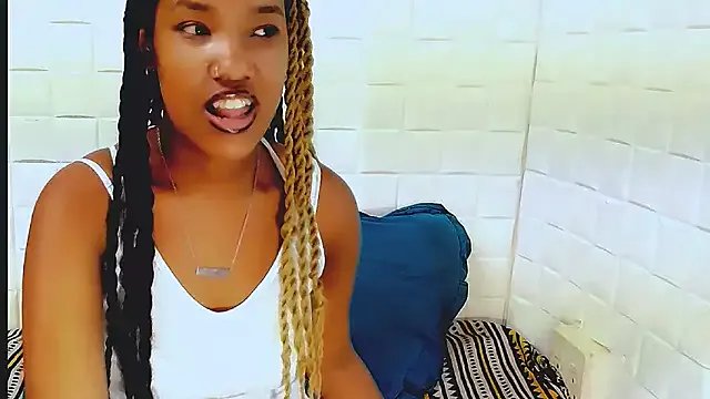 EroticSexyPrada on StripChat