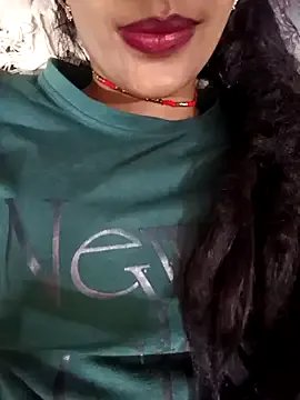 Eshwari_Chopra on StripChat