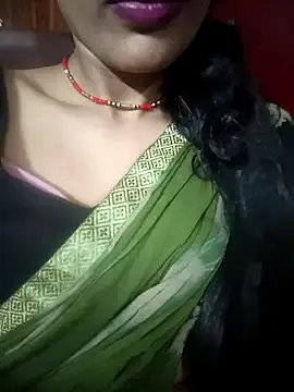 Eshwari_Chopra on StripChat