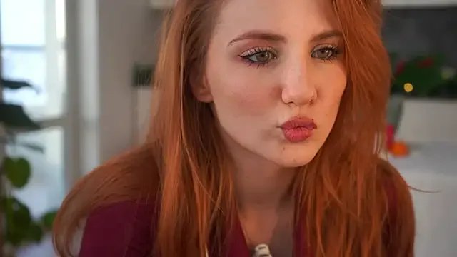 EsmaCrumbley on StripChat