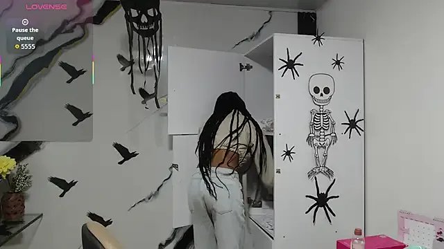 esmeralda-bk on StripChat