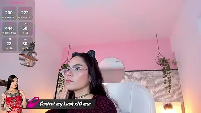Esmeralda_CO on StripChat