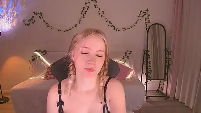 Eva_Davi on StripChat