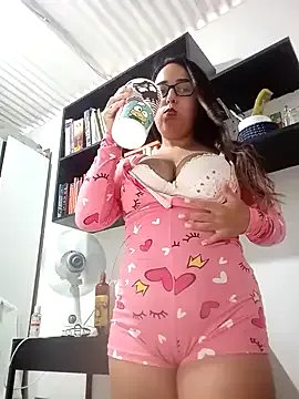 Eva_degil — Mamar e engolir o leite