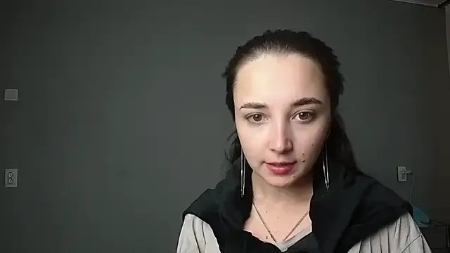 Eva_Gloryy on StripChat