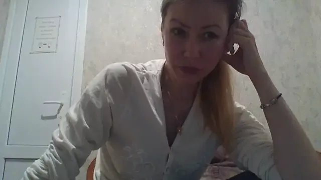 Eva_Neon on StripChat