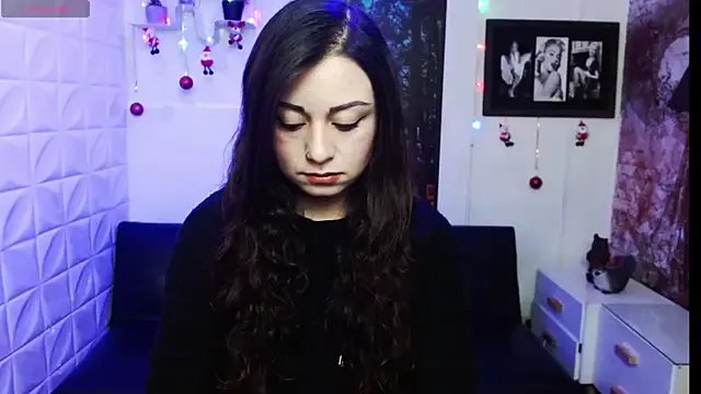 Eva_Roussell on StripChat