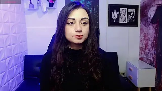 Eva_Roussell on StripChat